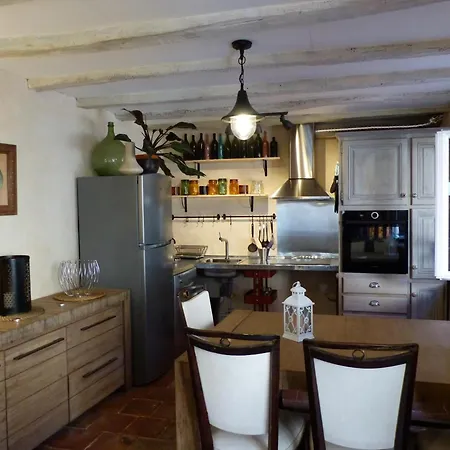 Chaleureux A La Ferme Pres De Vulcania Avec Jardin Et Activites Enfants - Fr-1-489-166 Holiday home Vicq (Allier)